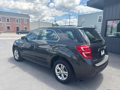 Nightfall Gray Metallic 2017 Chevrolet Equinox LS