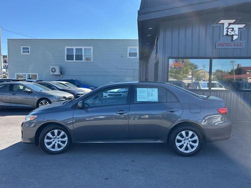 2012 Toyota Corolla LE