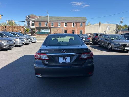 2012 Toyota Corolla LE