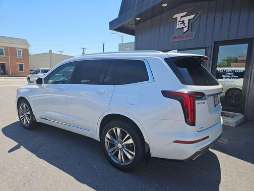 Crystal White Tricoat 2020 Cadillac XT6 Premium Luxury AWD