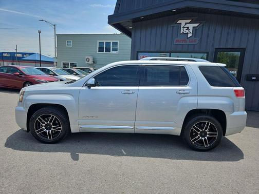 Quicksilver Metallic 2016 GMC Terrain Denali