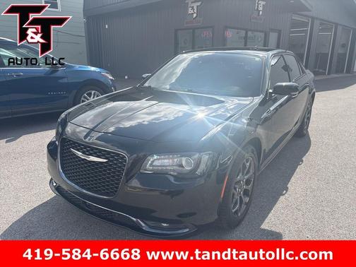 2018 Chrysler 300 S