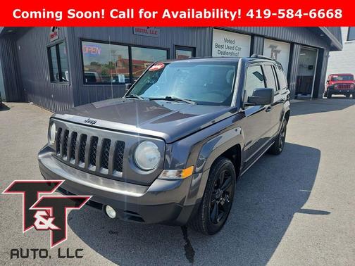Granite Crystal Metallic Clearcoat 2014 Jeep Patriot Sport