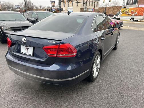 2015 Volkswagen Passat 1.8T Auto SEL Premium