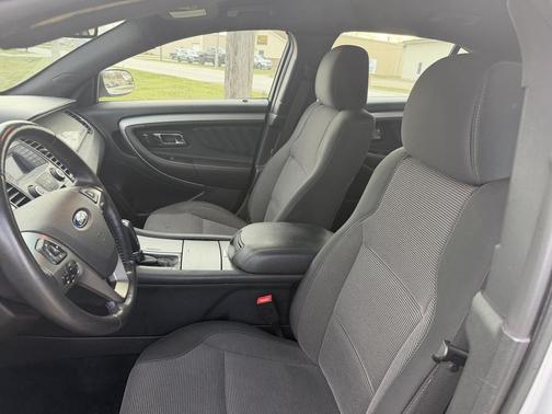 2016 Ford Taurus SEL