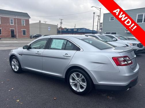 2016 Ford Taurus SEL