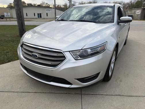 2016 Ford Taurus SEL