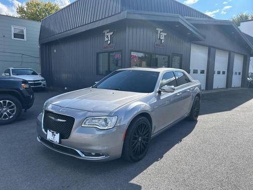 2018 Chrysler 300 Limited