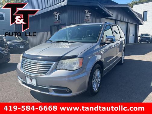 2013 Chrysler Town & Country Limited