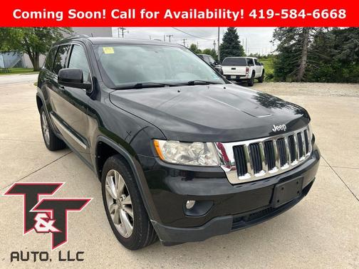 Brilliant Black Crystal Pearlcoat 2013 Jeep Grand Cherokee Laredo