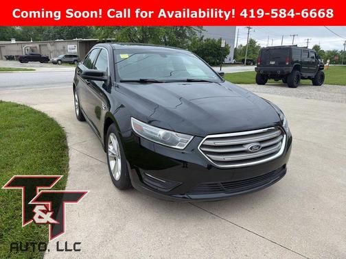Dark Side Metallic 2014 Ford Taurus SEL