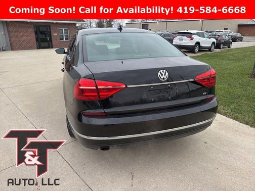 2016 Volkswagen Passat 1.8T SE w/Technology