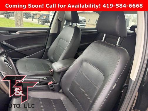 2016 Volkswagen Passat 1.8T SE w/Technology