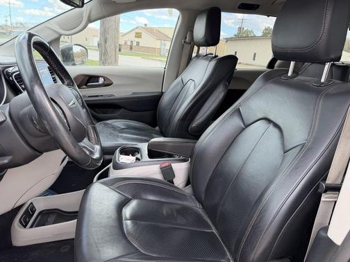 2018 Chrysler Pacifica Touring-L Plus