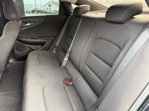 2021 Chevrolet Malibu FWD RS