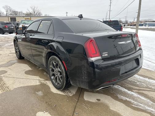 2015 Chrysler 300 S