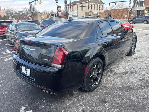 2015 Chrysler 300 S