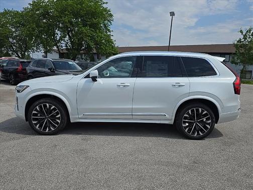 2025 Volvo XC90 B5 Ultra 6-Seater