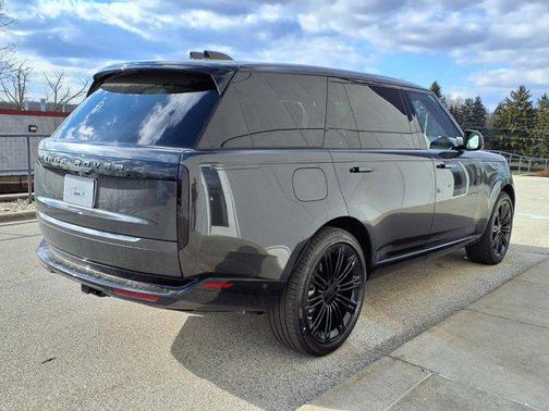 Carpathian 2026 Land Rover Range Rover P400 SE 7 Seat