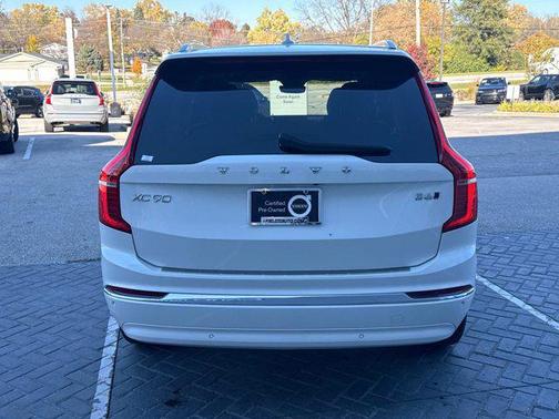 2024 Volvo XC90 B6 Plus Bright Theme 7-Seater