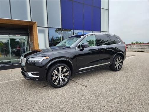 2024 Volvo XC90 B6 Plus Bright Theme 6-Seater