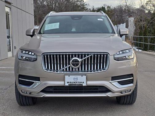 2023 Volvo XC90 B6 Ultimate 6-Seater