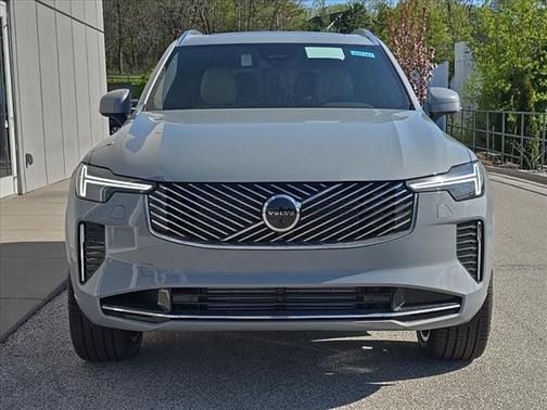 2025 Volvo XC90 Plug-In Hybrid T8 Plus 7-Seater