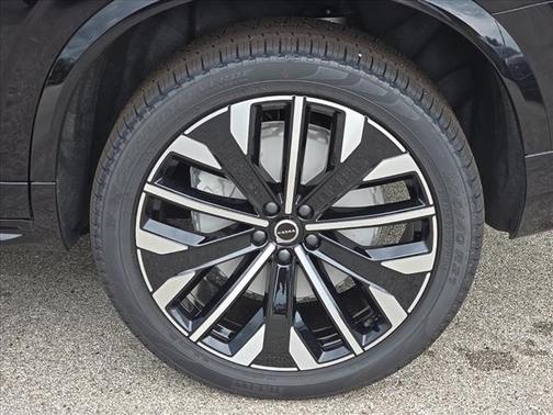 2026 Volvo XC90 B6 Ultra 7-Seater