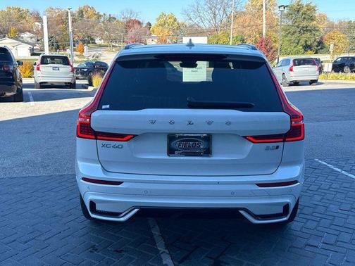 2025 Volvo XC60 B5 Plus