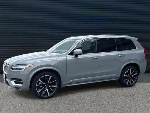 2024 Volvo XC90 B6 Plus Bright Theme 7-Seater