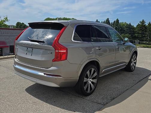 2022 Volvo XC90 T6 Inscription