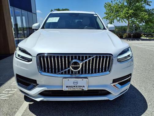 2023 Volvo XC90 Recharge Plug-In Hybrid T8 Plus Bright Theme 7-Seater