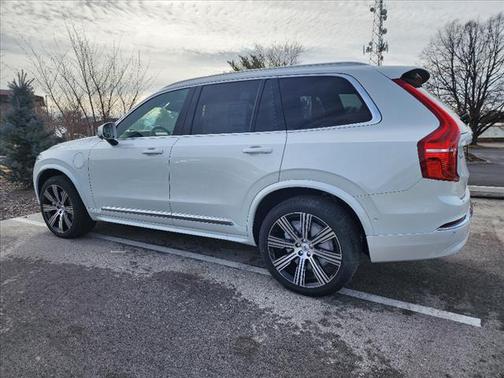 2025 Volvo XC90 Plug-In Hybrid Ultra