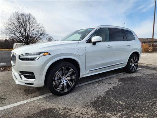 2025 Volvo XC90 Plug-In Hybrid Ultra