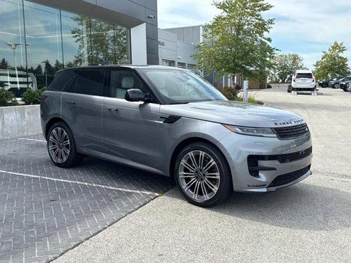 2025 Land Rover Range Rover Sport SE