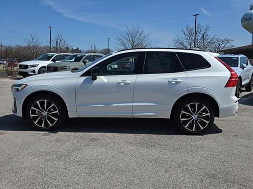 2025 Volvo XC60 Plus