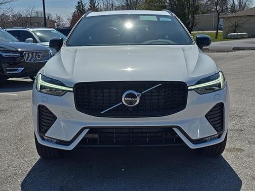 2025 Volvo XC60 Plus