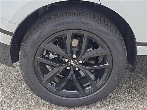 2025 Land Rover Range Rover Velar P250 SE R-Dynamic