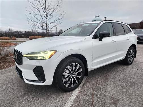 2025 Volvo XC60 B5 Core