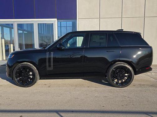 2026 Land Rover Range Rover P400 SE