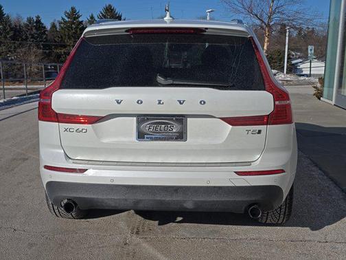 2018 Volvo XC60 T5 Momentum