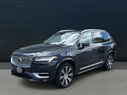 2022 Volvo XC90 T6 Inscription