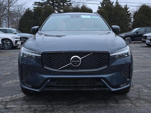 Denim Blue Metallic 2026 Volvo XC60 B5 Plus
