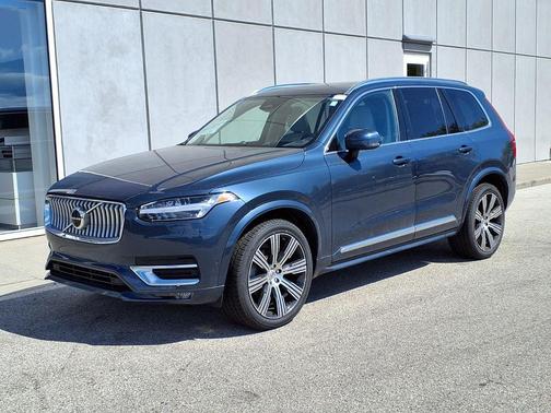 Denim Blue Metallic 2023 Volvo XC90 B6 Ultimate 6-Seater