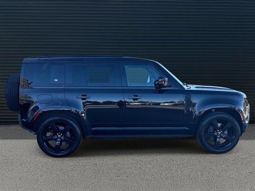 2022 Land Rover Defender 110 X-Dynamic HSE