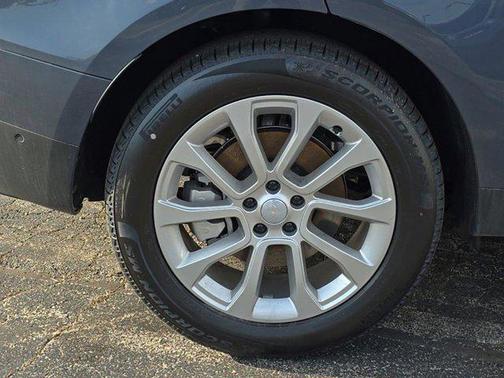 2025 Land Rover Range Rover Sport P360 S