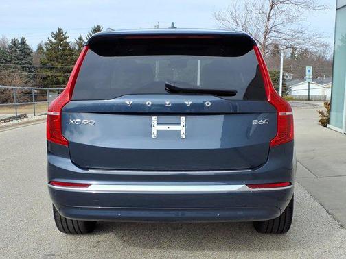2023 Volvo XC90 B6 Ultimate 7-Seater