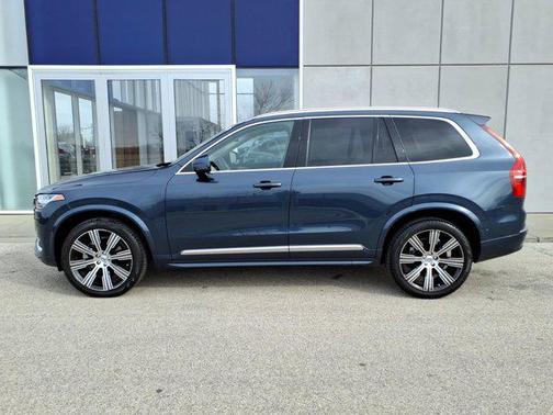 2023 Volvo XC90 B6 Ultimate 7-Seater