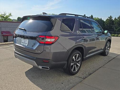2023 Honda Pilot AWD Elite