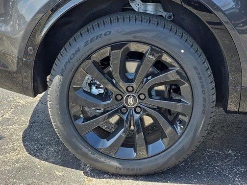 2025 Land Rover Discovery Sport Dynamic SE